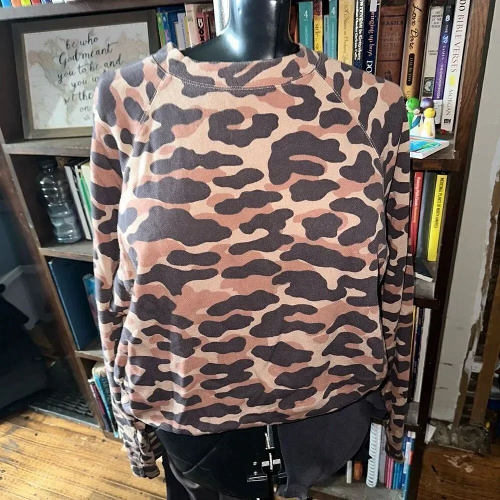 Monrow jersey leopard pullover cozy L sweatshirt